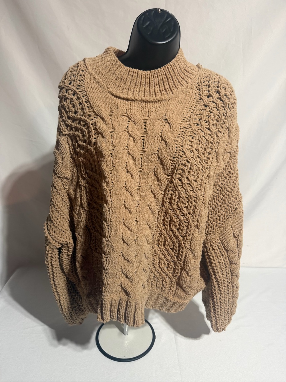 POL Chunky Cable Knit Mock Neck Sweater Tan Beige Oversized Cozy Large